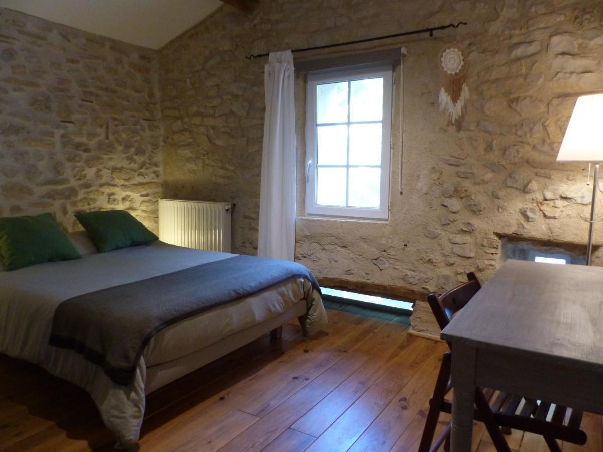 Malia - Chambres D'Hotes & Gite Barret-de-Lioure Экстерьер фото